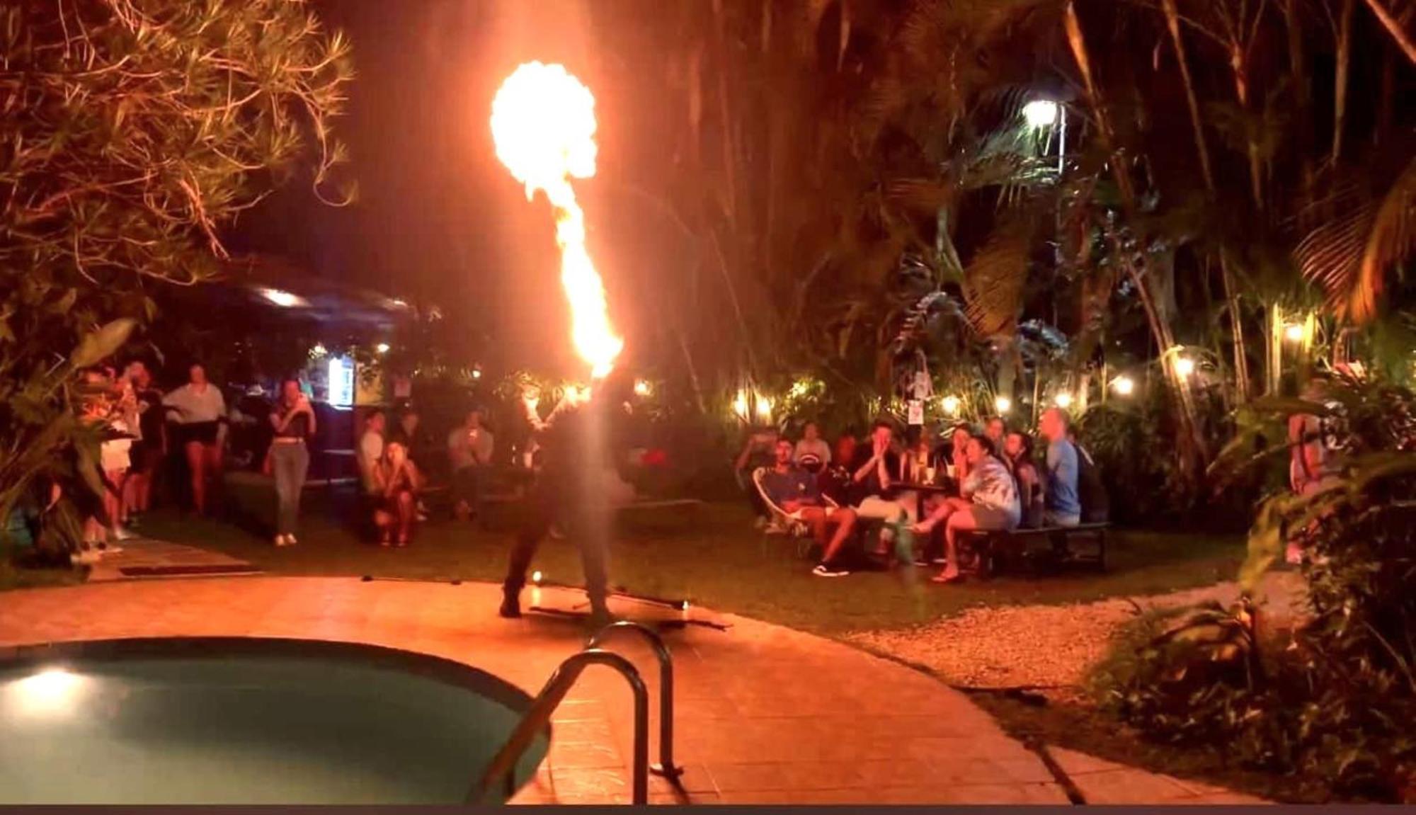 Costa Rica Backpackers Hostel Сан Хосе Екстериор снимка