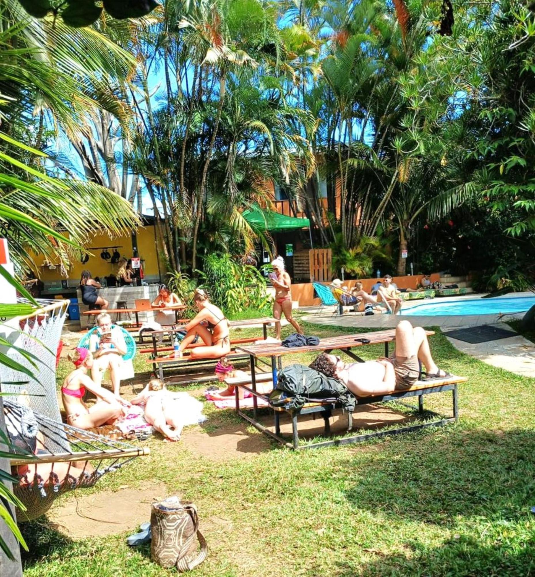 Costa Rica Backpackers Hostel Сан Хосе Екстериор снимка