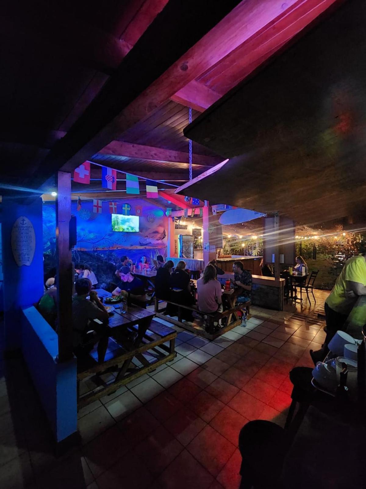 Costa Rica Backpackers Hostel Сан Хосе Екстериор снимка