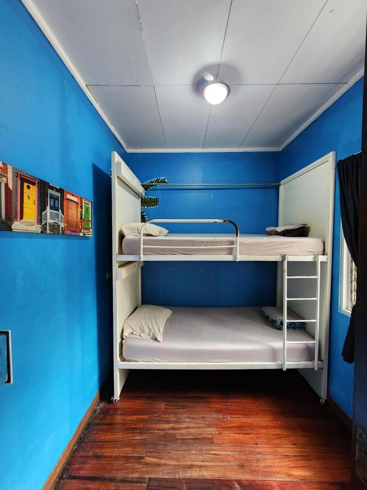 Costa Rica Backpackers Hostel Сан Хосе Стая снимка