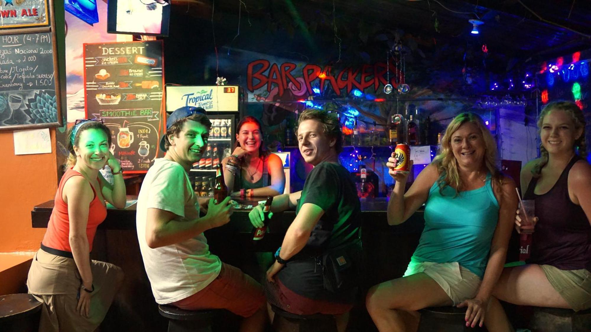 Costa Rica Backpackers Hostel Сан Хосе Екстериор снимка
