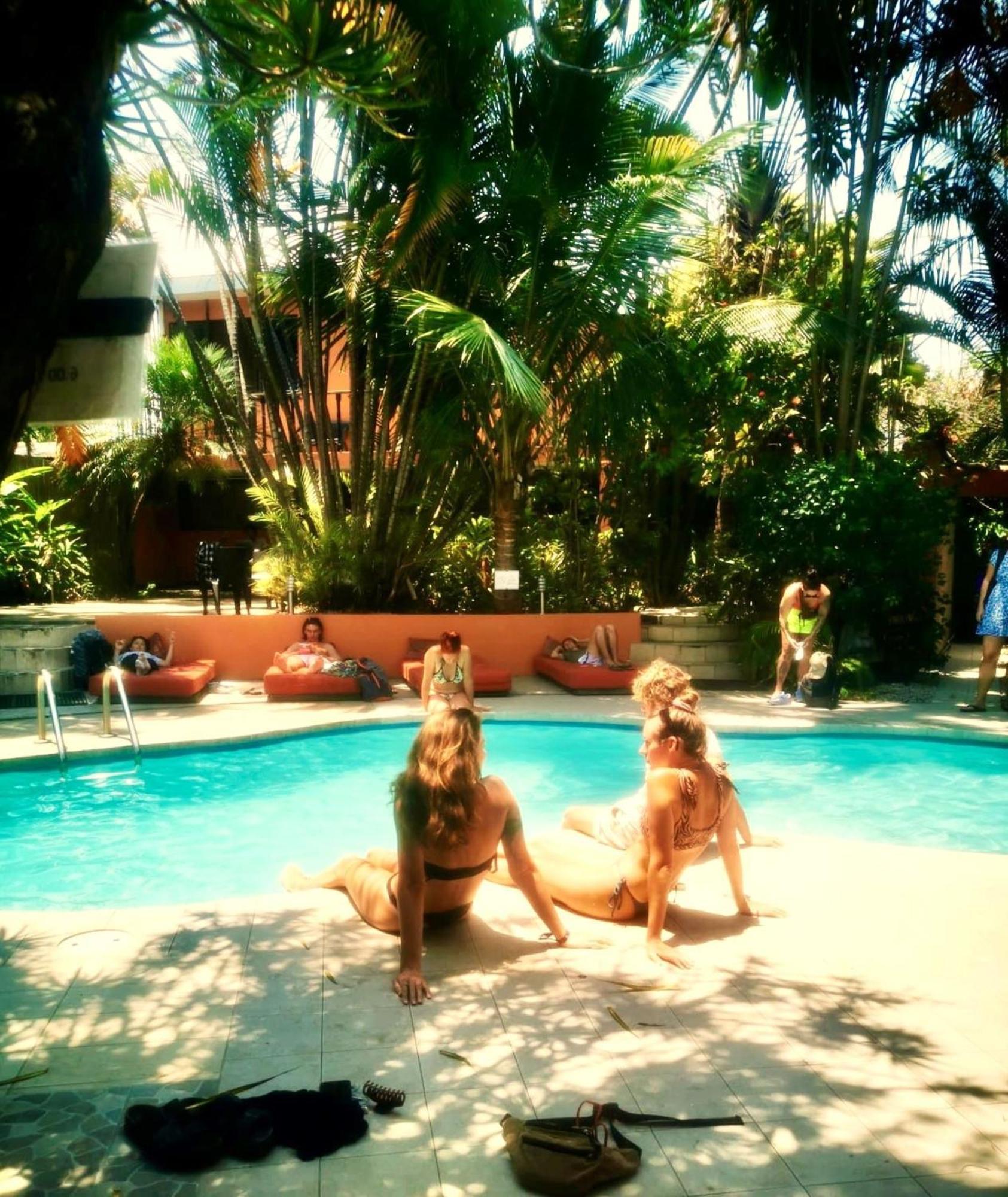 Costa Rica Backpackers Hostel Сан Хосе Екстериор снимка