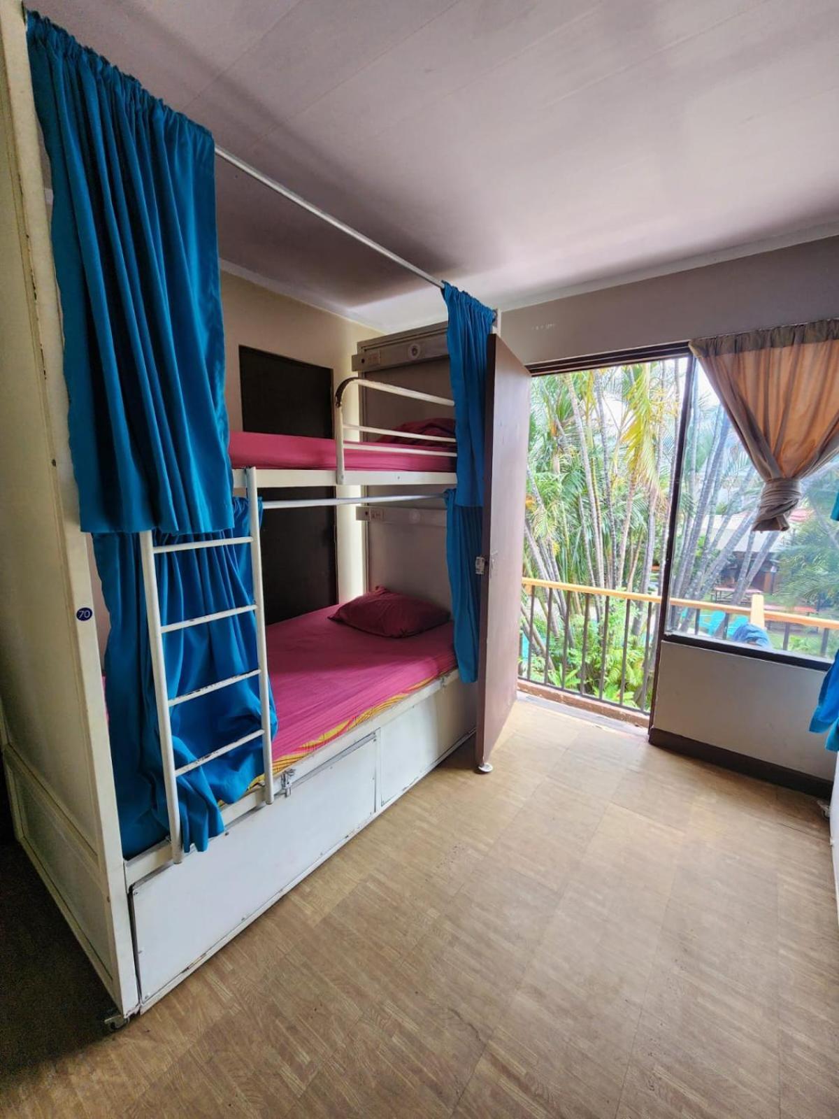 Costa Rica Backpackers Hostel Сан Хосе Стая снимка