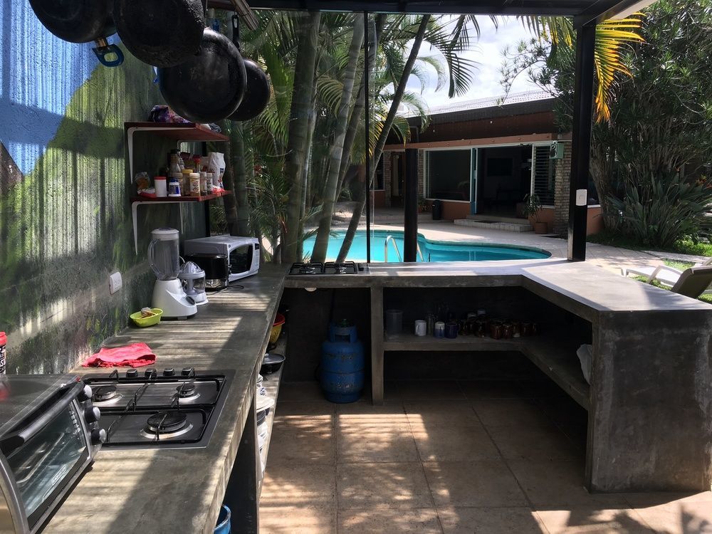 Costa Rica Backpackers Hostel Сан Хосе Екстериор снимка